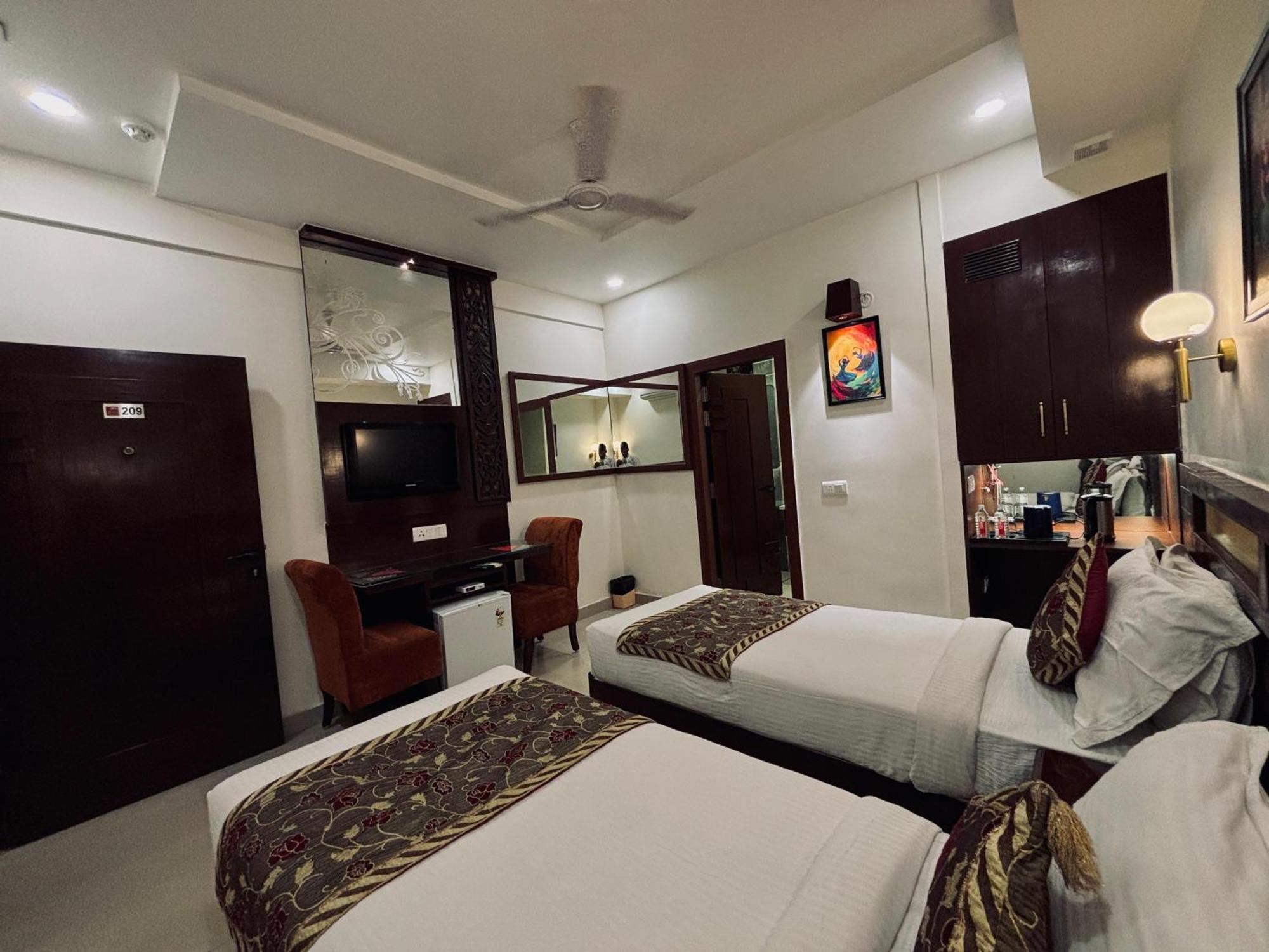 Taj Inn Hotel Agra  Eksteriør bilde