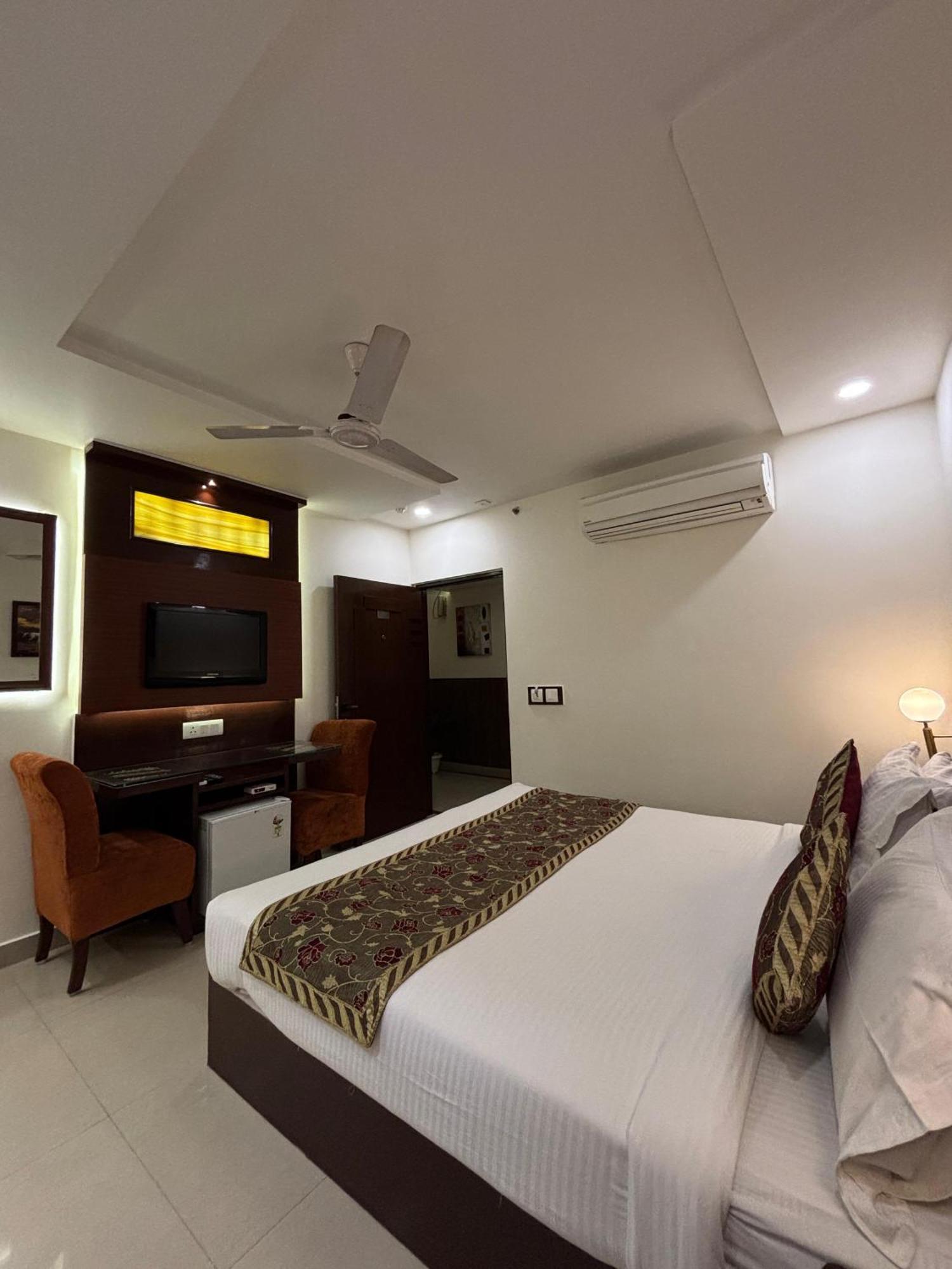 Taj Inn Hotel Agra  Eksteriør bilde