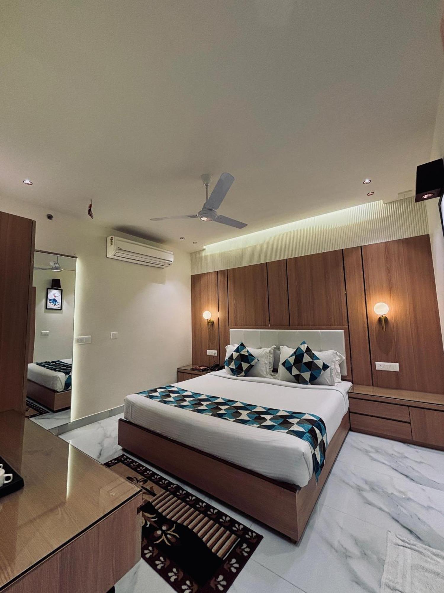 Taj Inn Hotel Agra  Eksteriør bilde